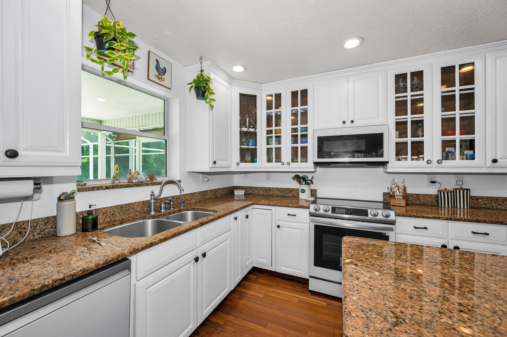 Kitchen 6
