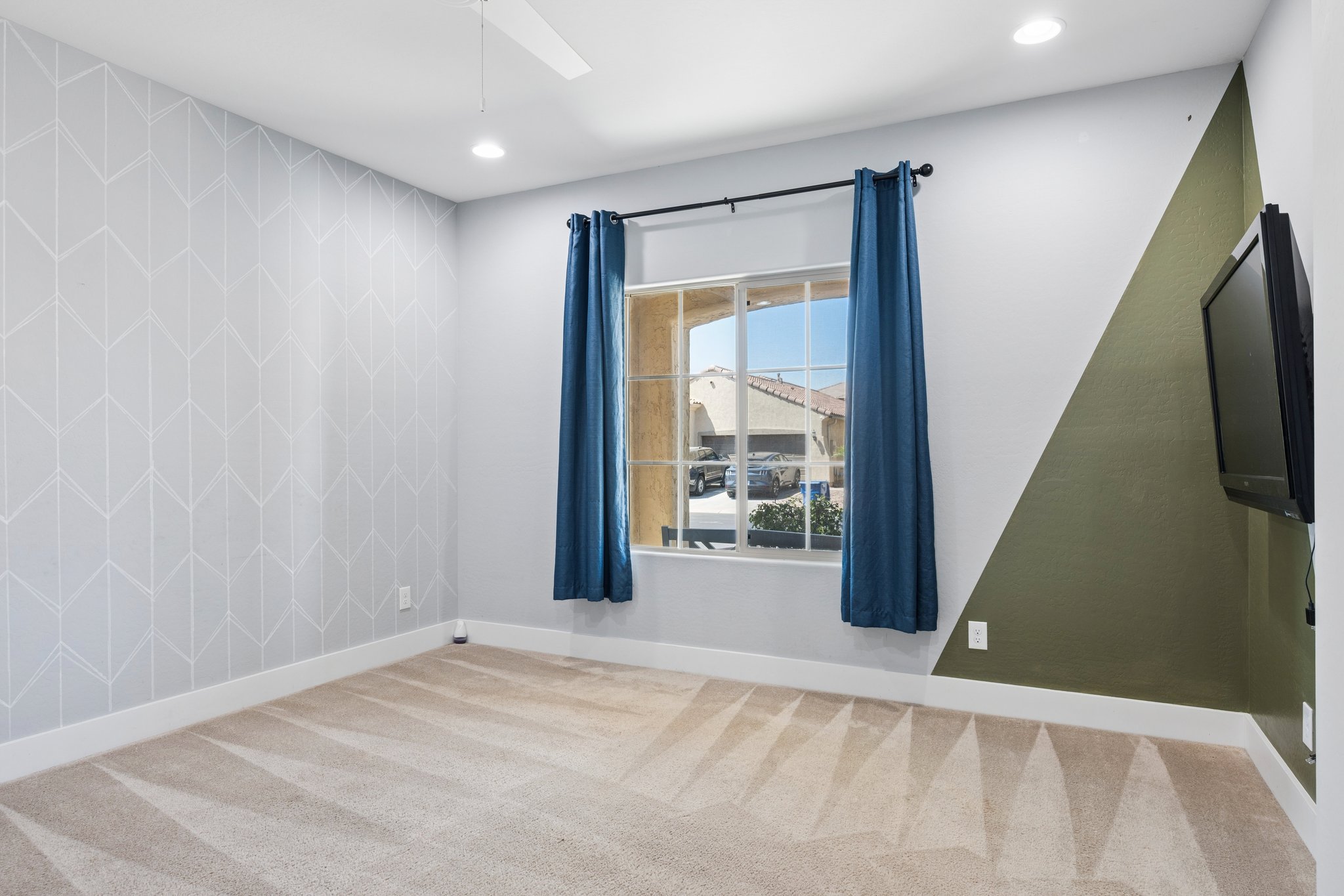 11047 E Topaz Ave - 023.jpg