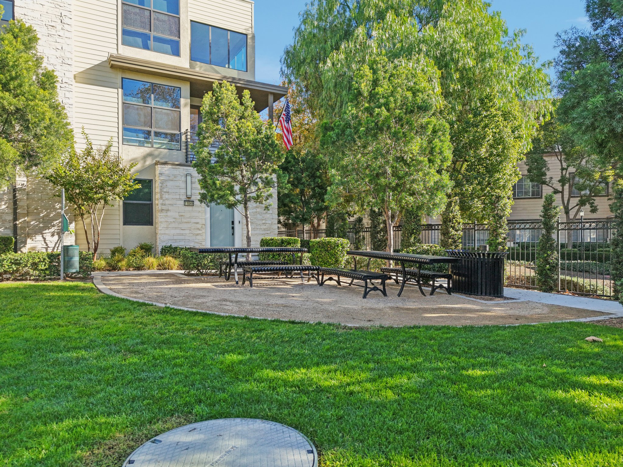 Luminate Dr-0912-902.jpg