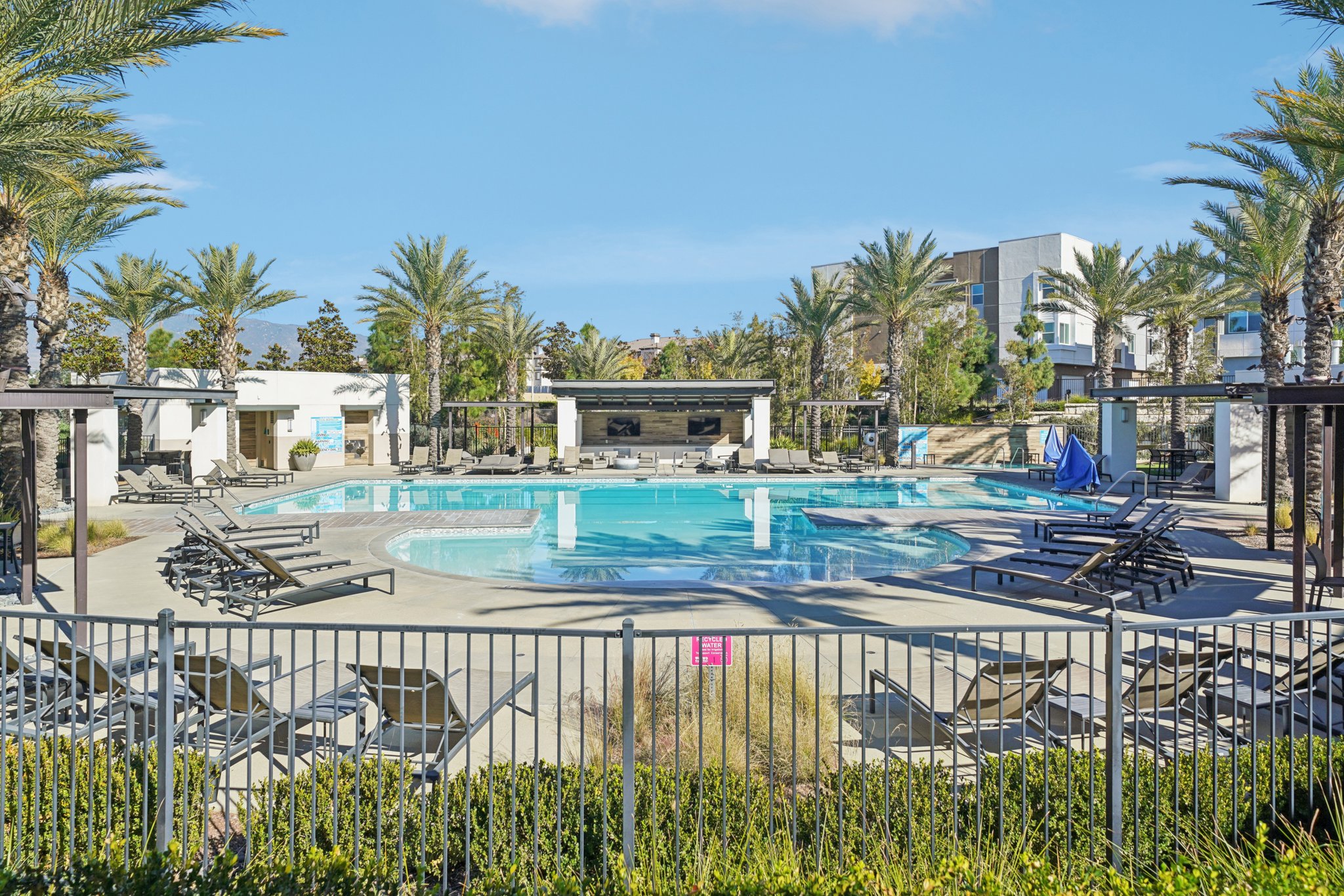 Luminate Dr-0912-922.jpg