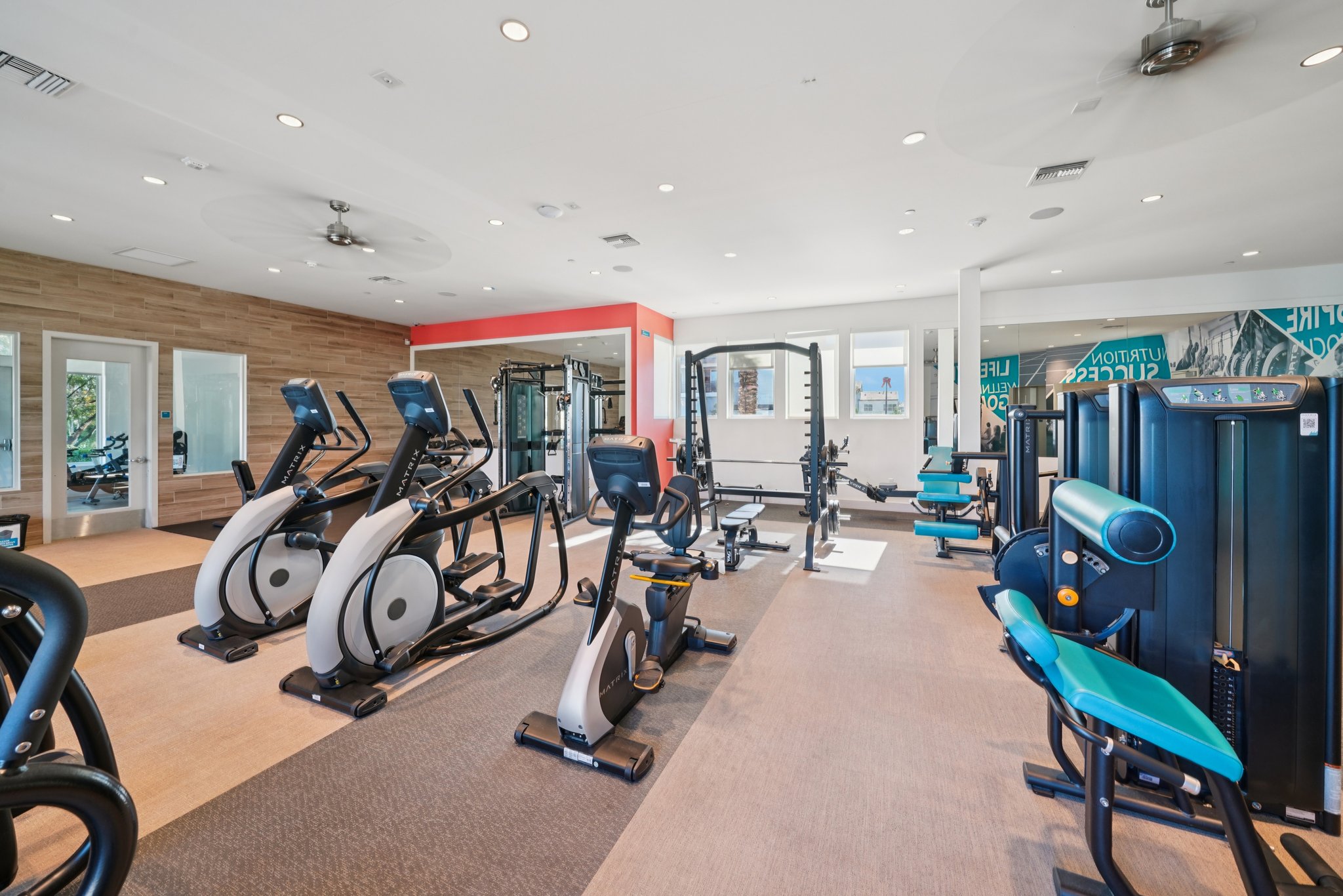 Luminate Dr-0912-925.jpg