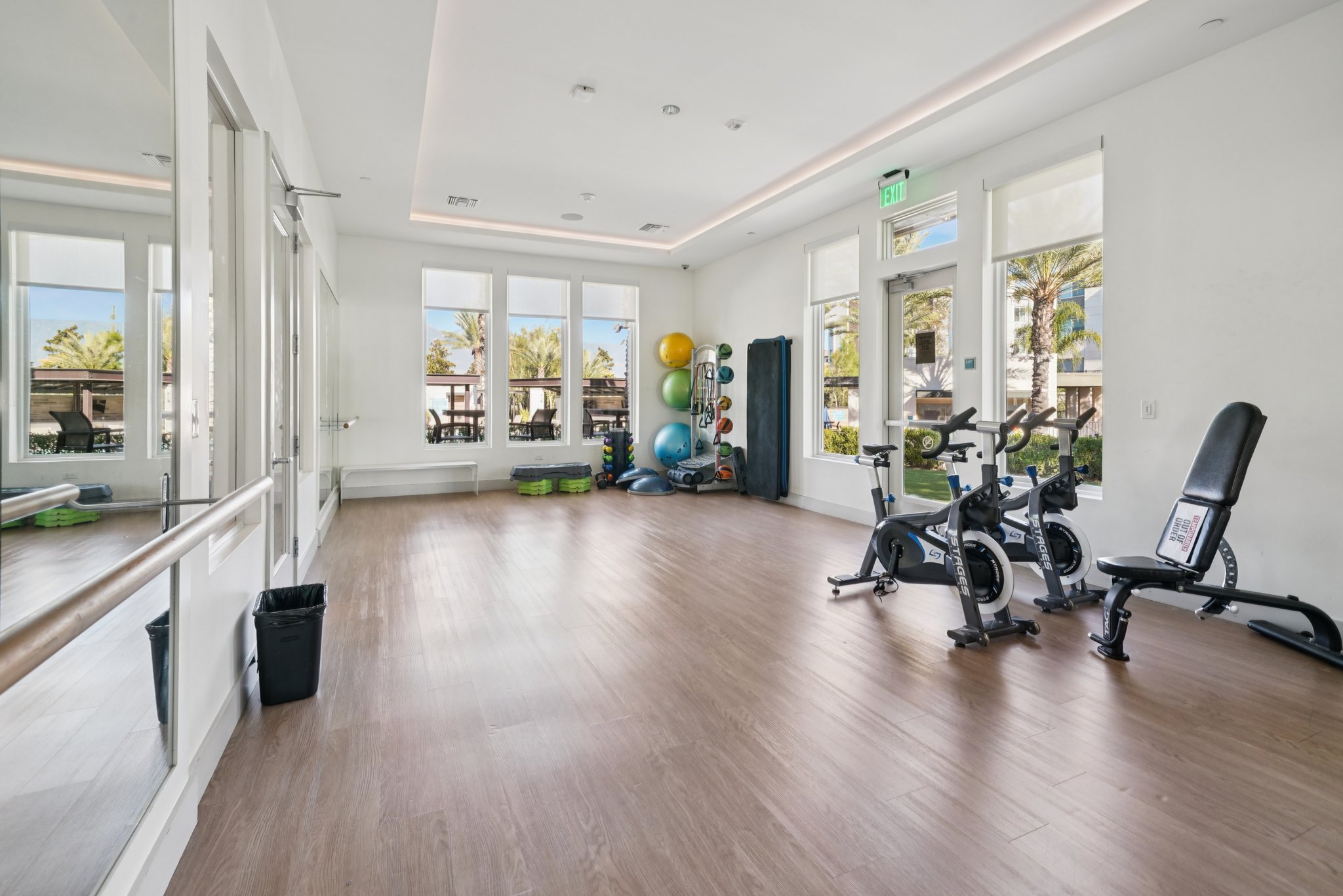 Luminate Dr-0912-927.jpg