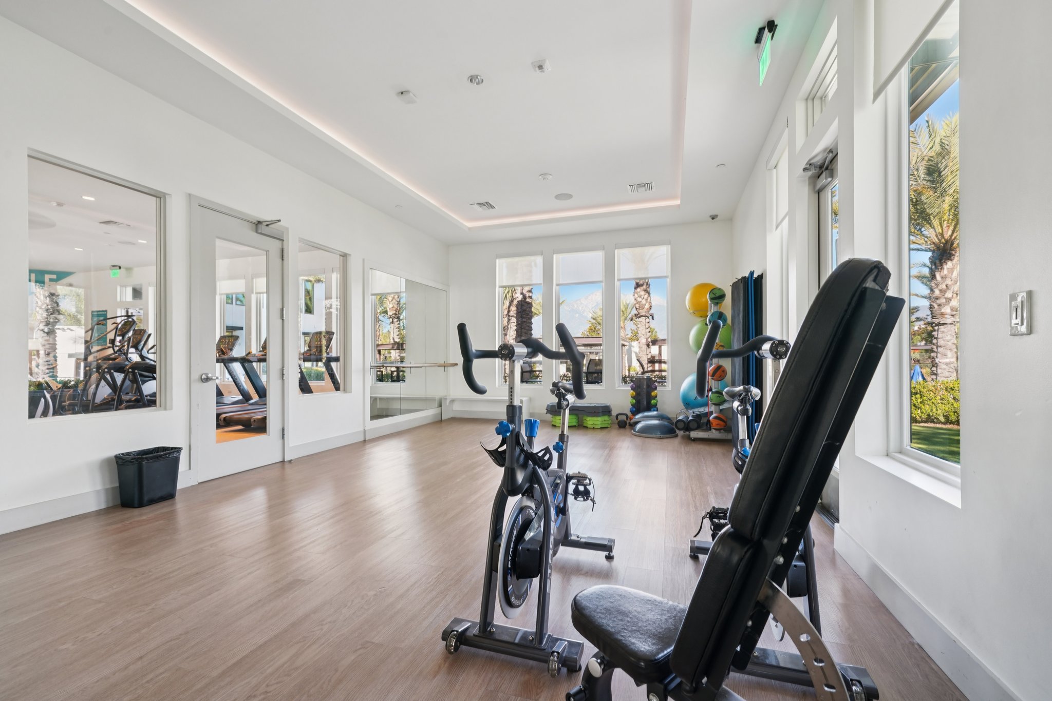 Luminate Dr-0912-928.jpg