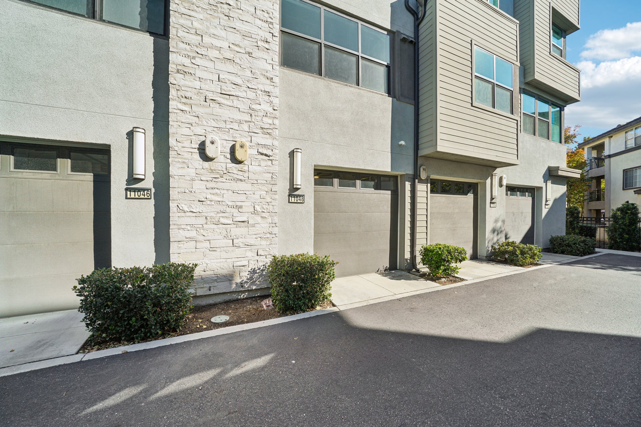 Luminate Dr-S0912-044.jpg