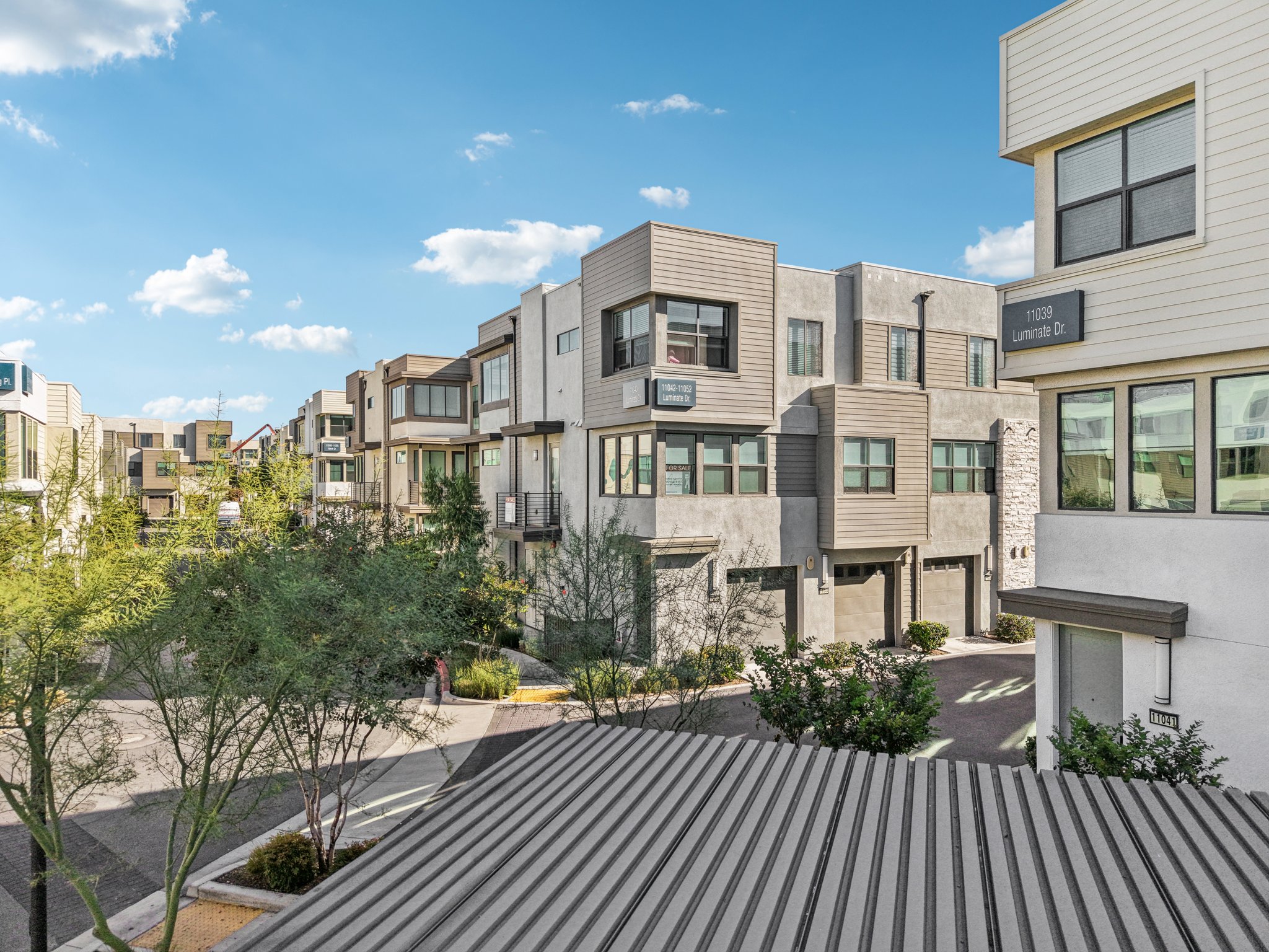 Luminate Dr-S0912-046.jpg