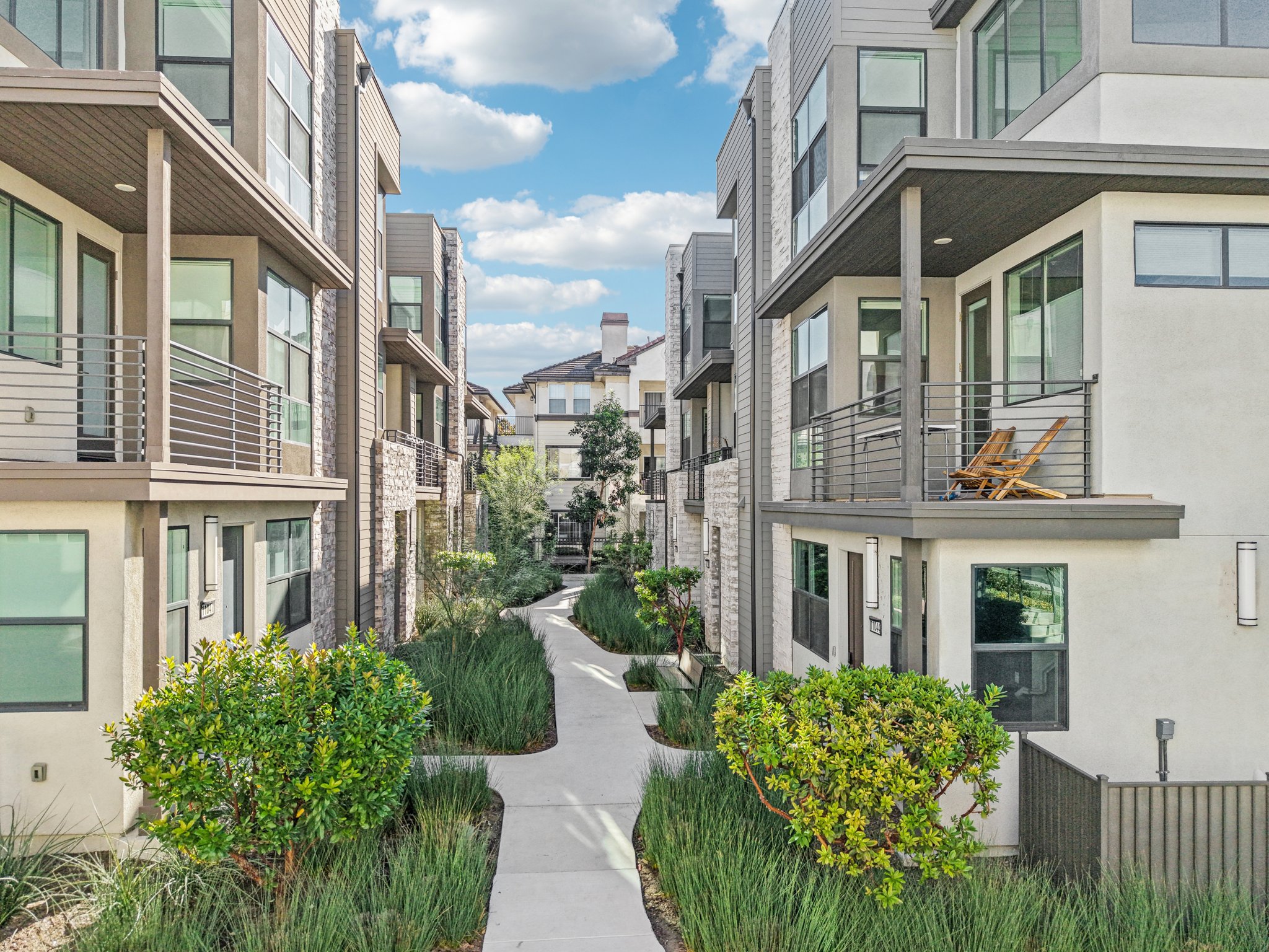 Luminate Dr-S0912-047.jpg