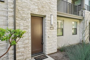 Luminate Dr-S0912-002.jpg