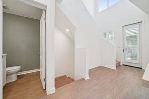 Luminate Dr-S0912-014.jpg