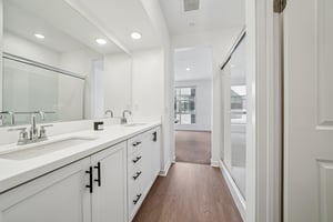 Luminate Dr-S0912-023.jpg