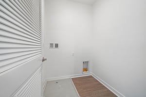 Luminate Dr-S0912-030.jpg