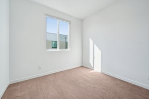 Luminate Dr-S0912-035.jpg