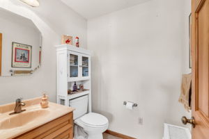  Photo 47