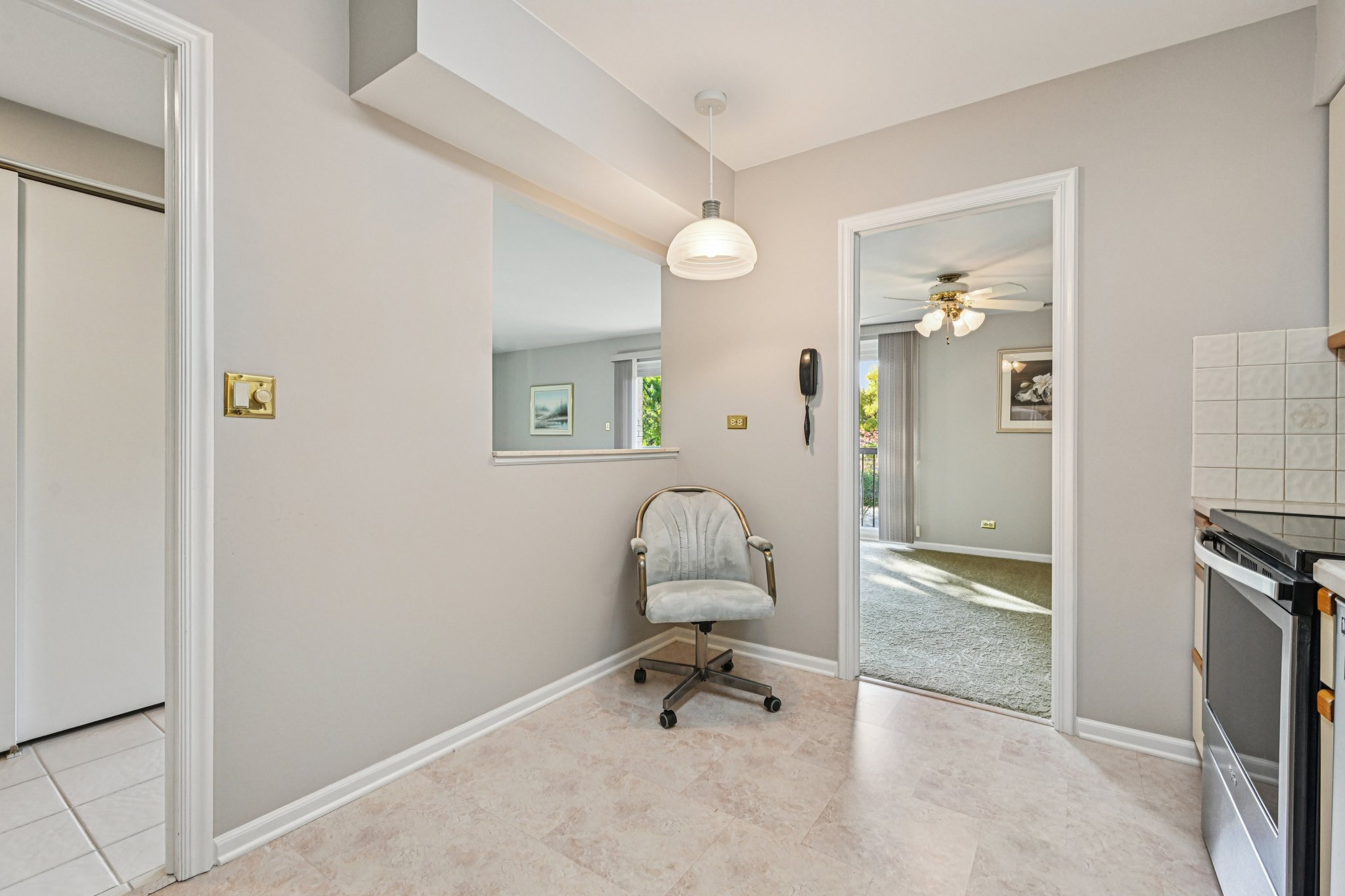 N Mill St unit 224-S2210-012.jpg