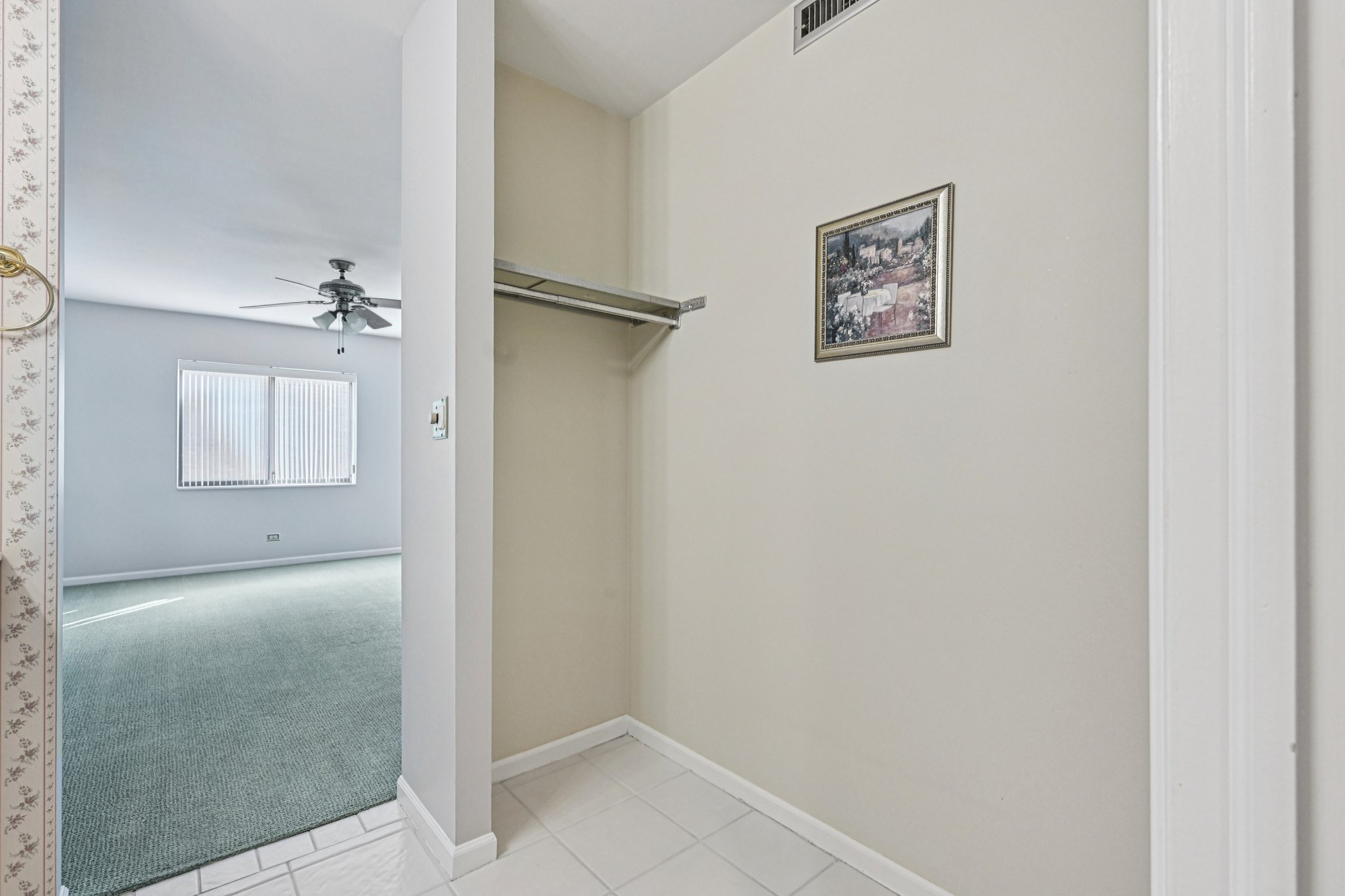 N Mill St unit 224-S2210-026.jpg
