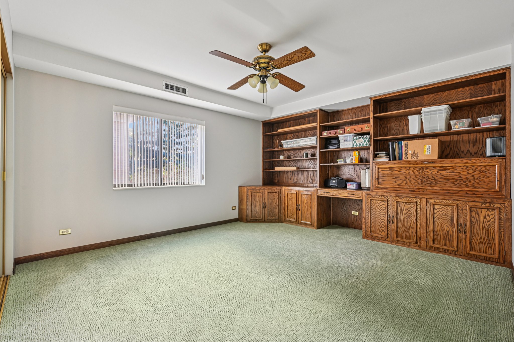 N Mill St unit 224-S2210-029.jpg