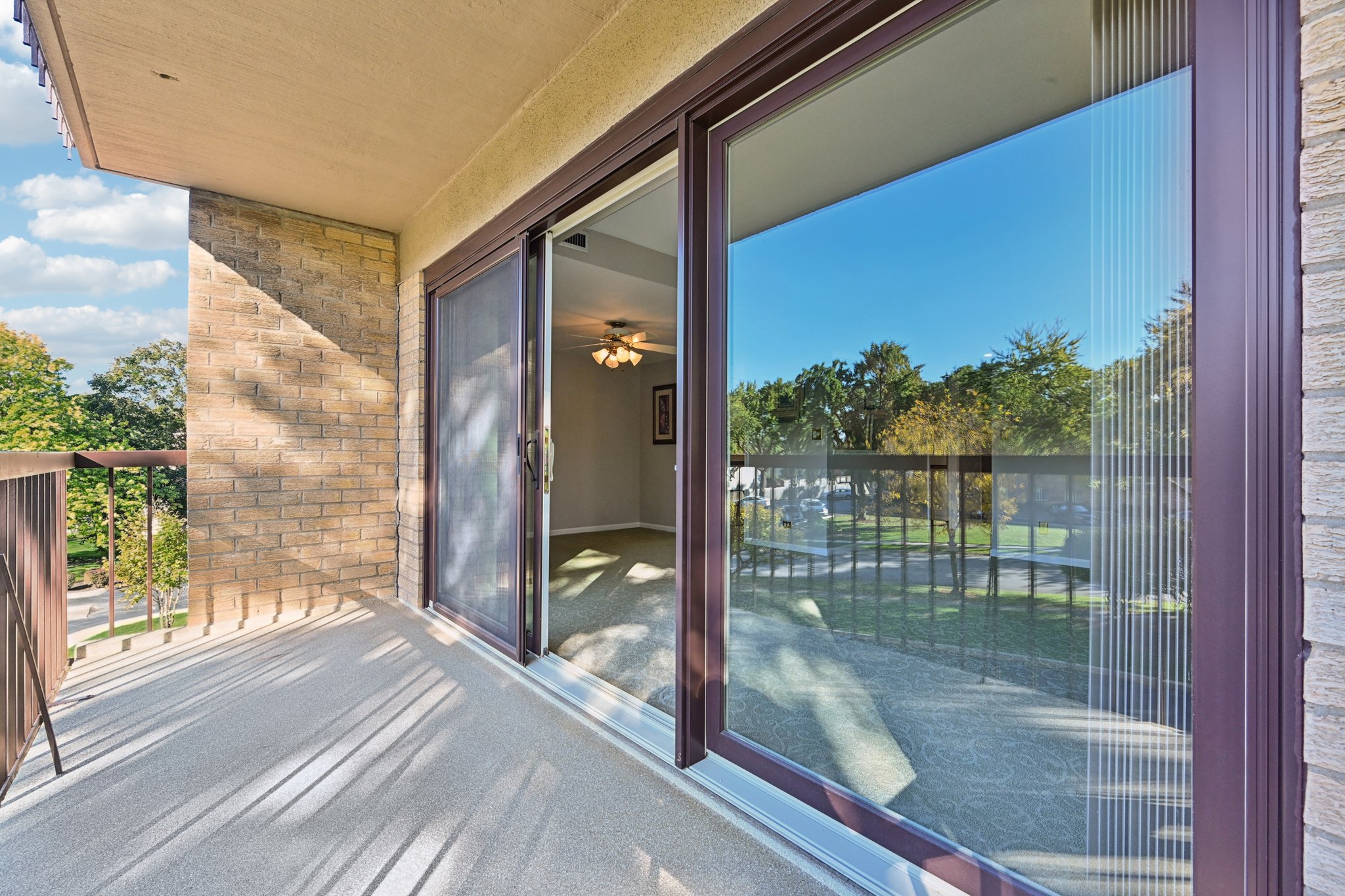 N Mill St unit 224-S2210-032.jpg