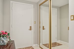 N Mill St unit 224-S2210-006.jpg