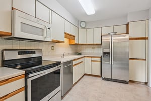 N Mill St unit 224-S2210-020.jpg