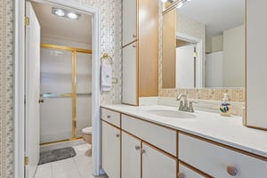 N Mill St unit 224-S2210-024.jpg