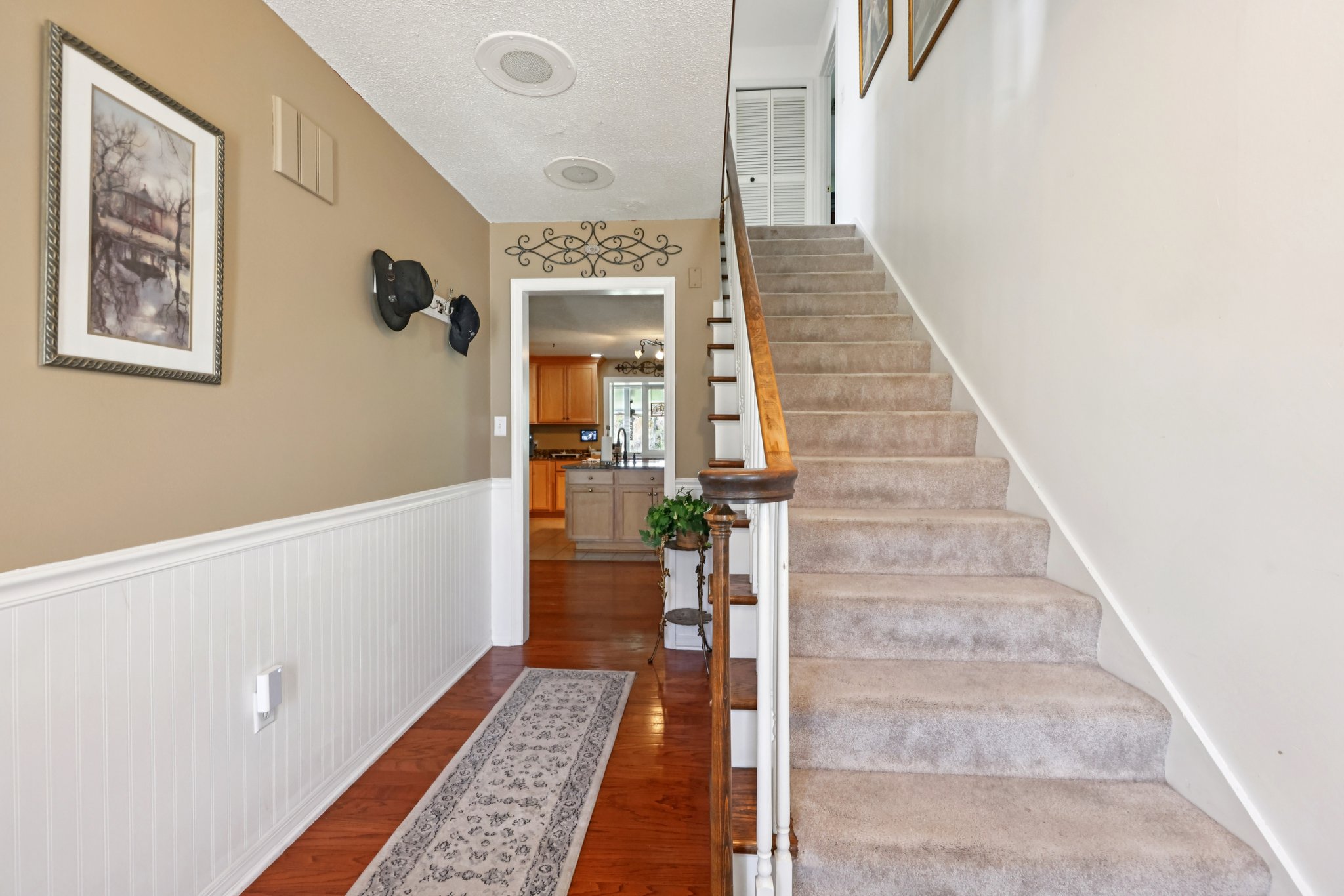 S 9th St-S1911-006.jpg