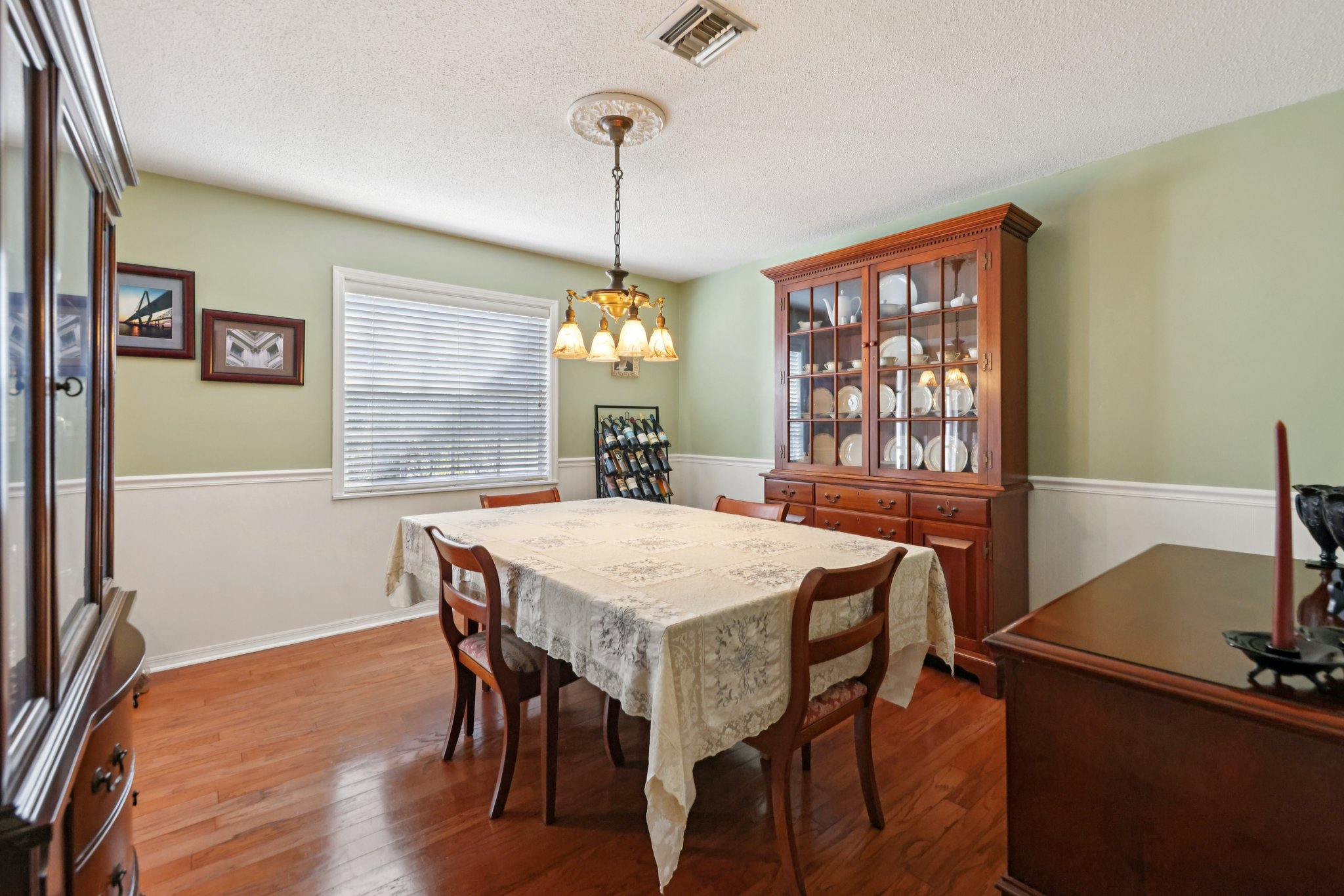 S 9th St-S1911-013.jpg