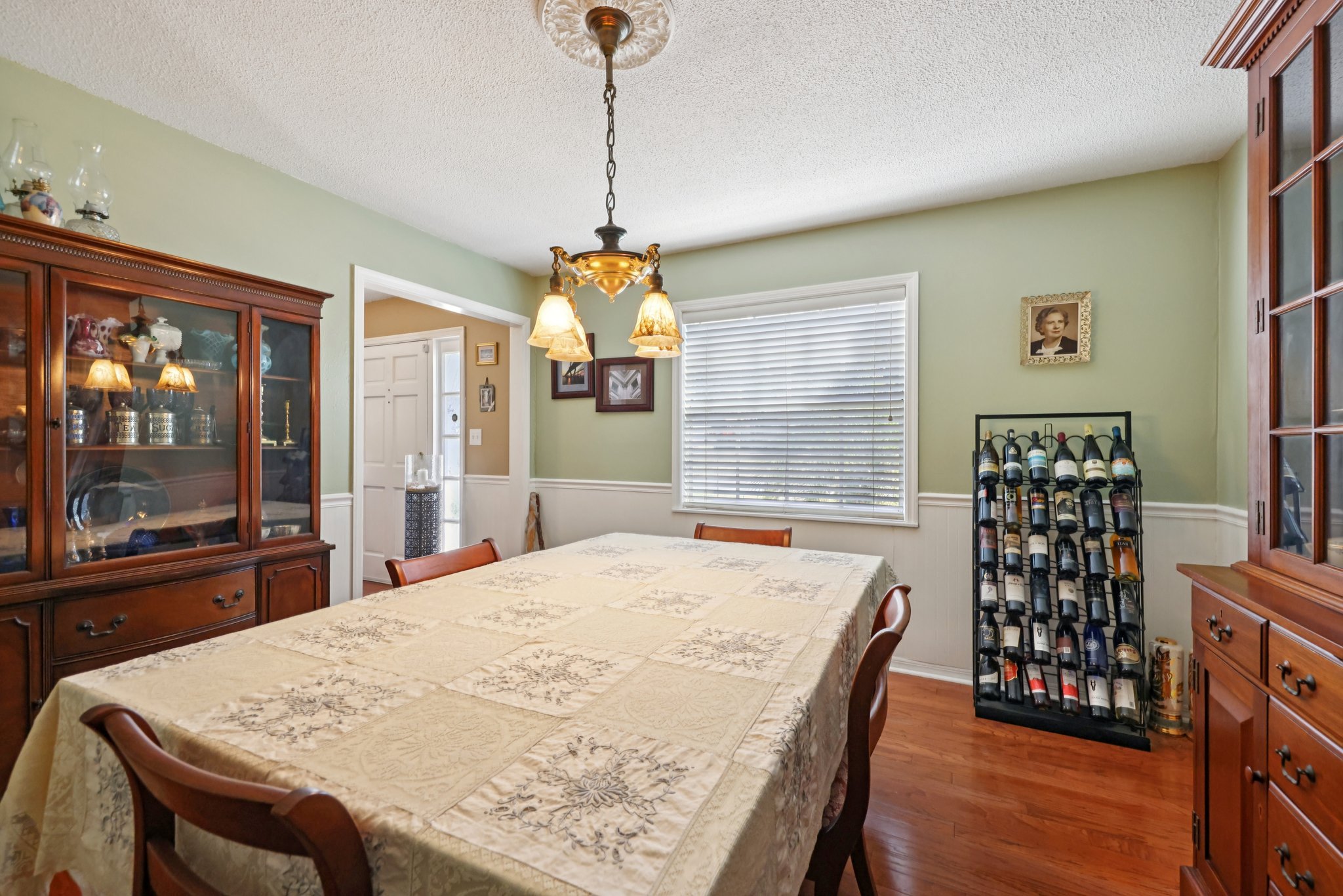 S 9th St-S1911-016.jpg