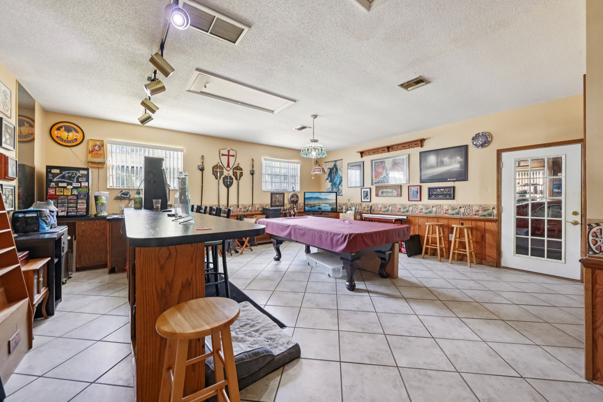 S 9th St-S1911-024.jpg