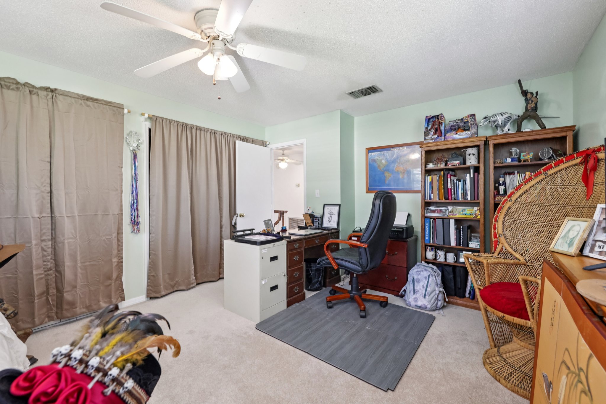 S 9th St-S1911-040.jpg