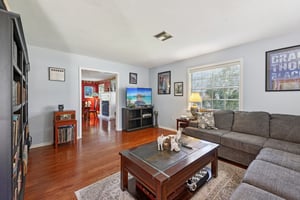 S 9th St-S1911-007.jpg