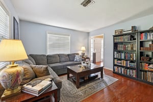 S 9th St-S1911-009.jpg