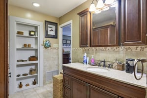 S 9th St-S1911-033.jpg