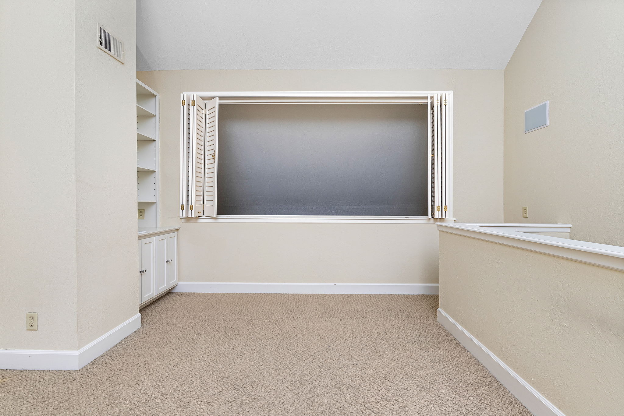 1107 W 47th St b, Kansas City, MO 64112, USA Photo 31