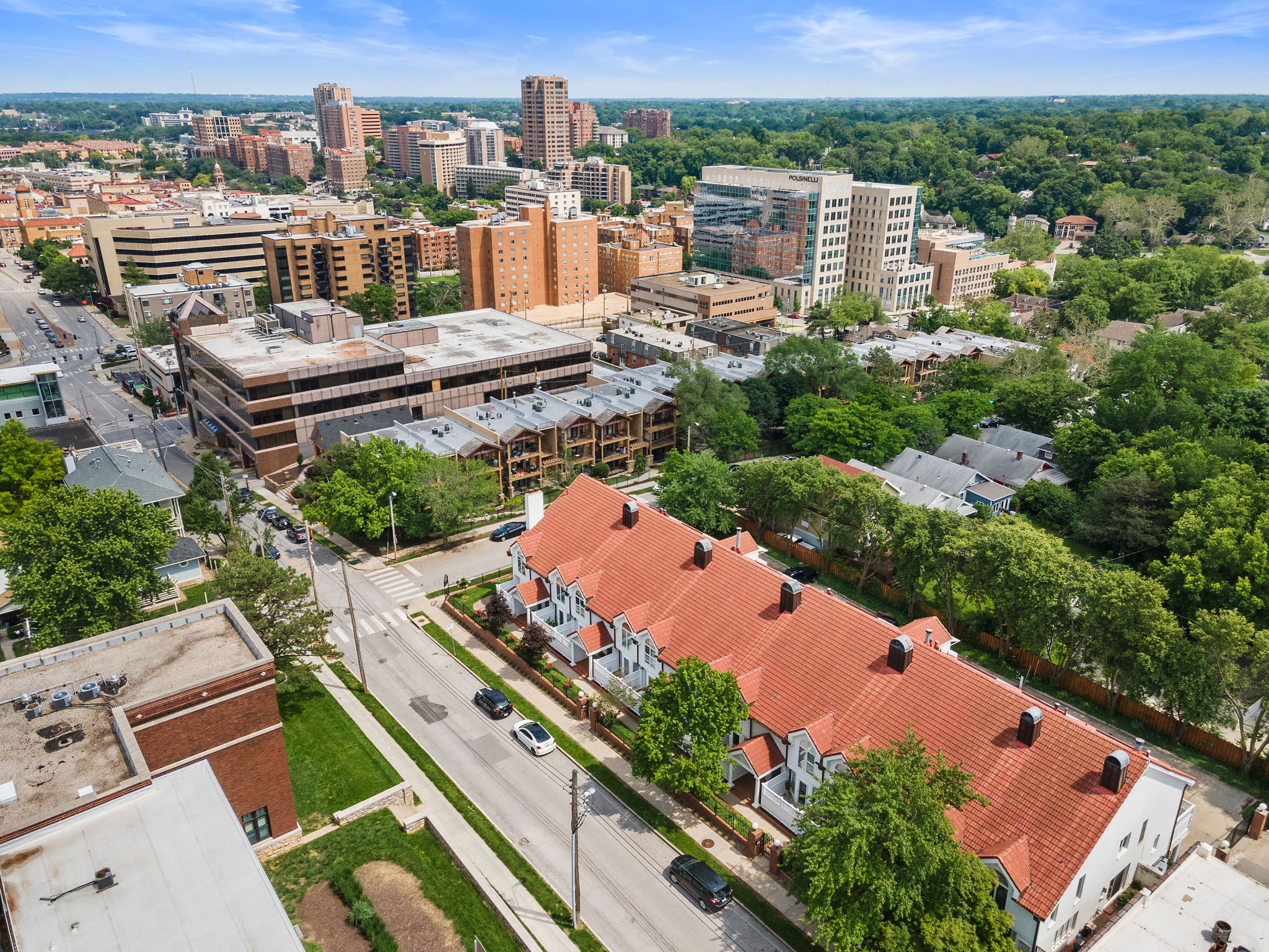 1107 W 47th St b, Kansas City, MO 64112, USA Photo 44