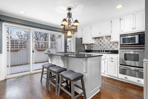 1107 W 47th St b, Kansas City, MO 64112, USA Photo 10