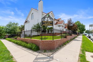 1107 W 47th St b, Kansas City, MO 64112, USA Photo 0