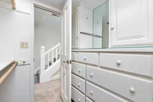 1107 W 47th St b, Kansas City, MO 64112, USA Photo 21