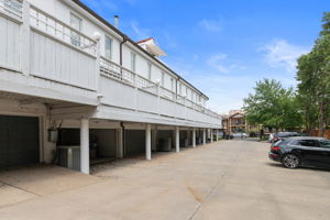 1107 W 47th St b, Kansas City, MO 64112, USA Photo 42