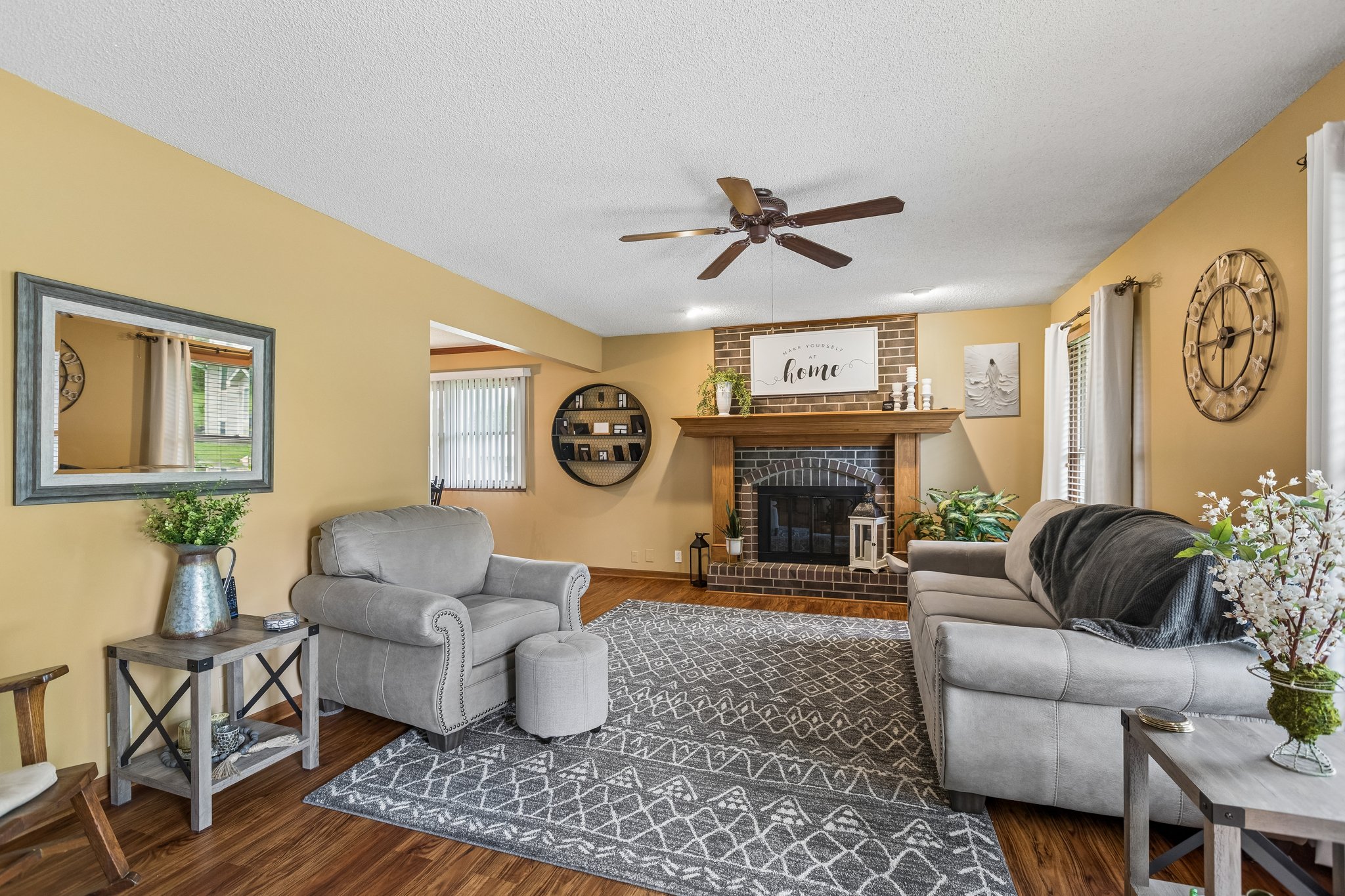 8726 - 1105 Williams St_008.jpg
