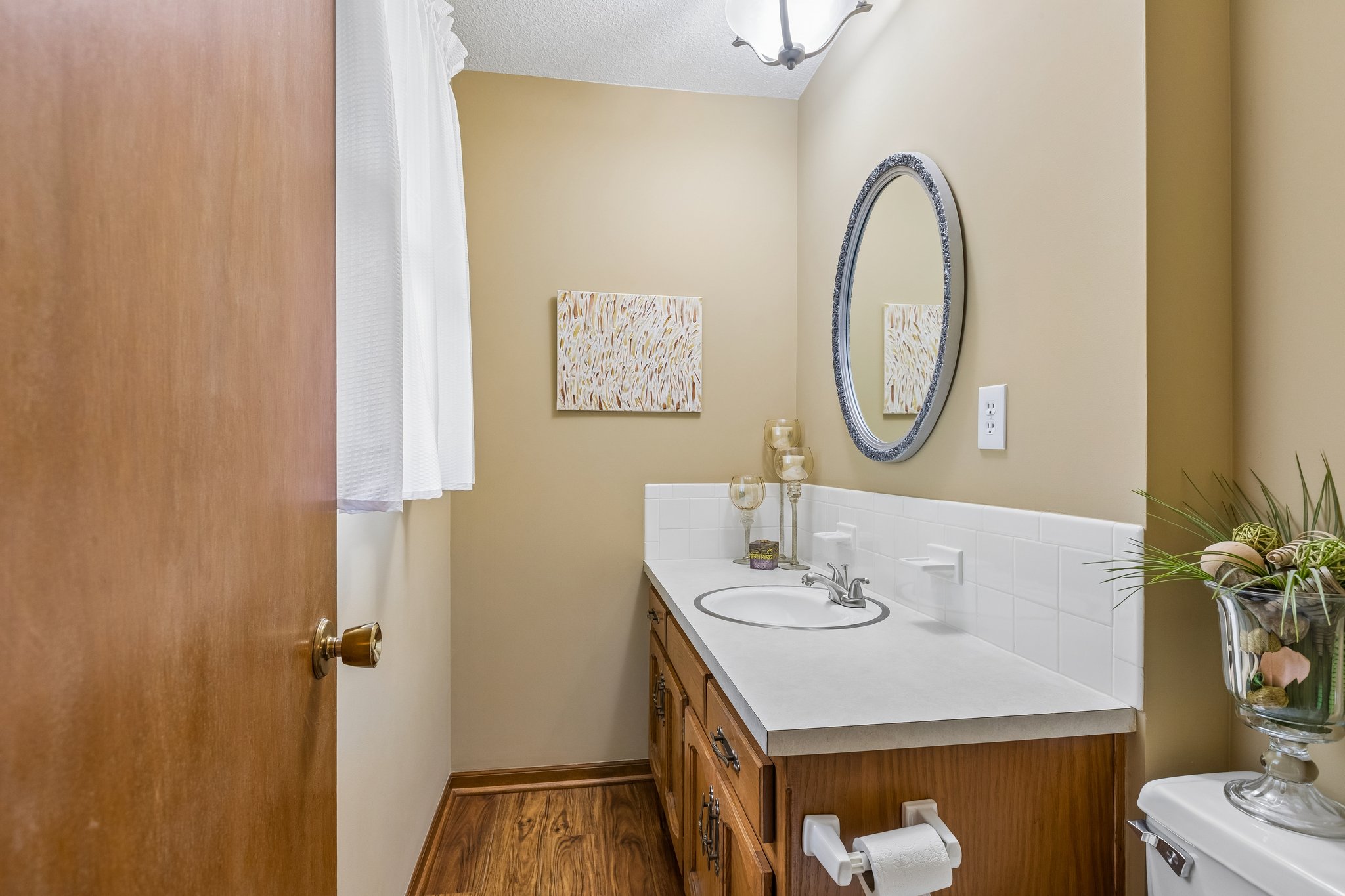 8726 - 1105 Williams St_016.jpg