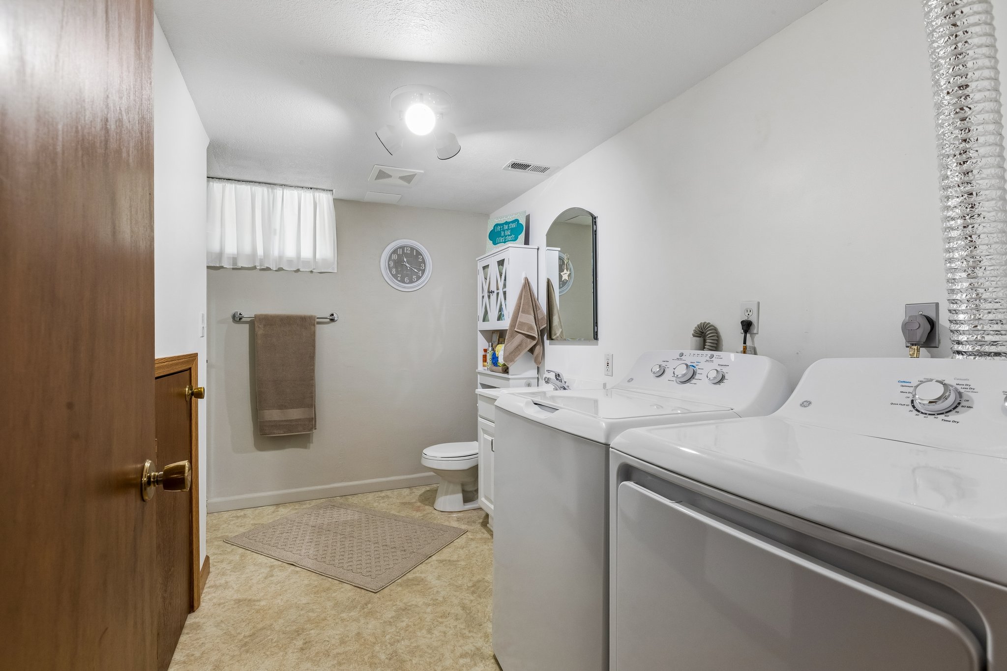 8726 - 1105 Williams St_024.jpg