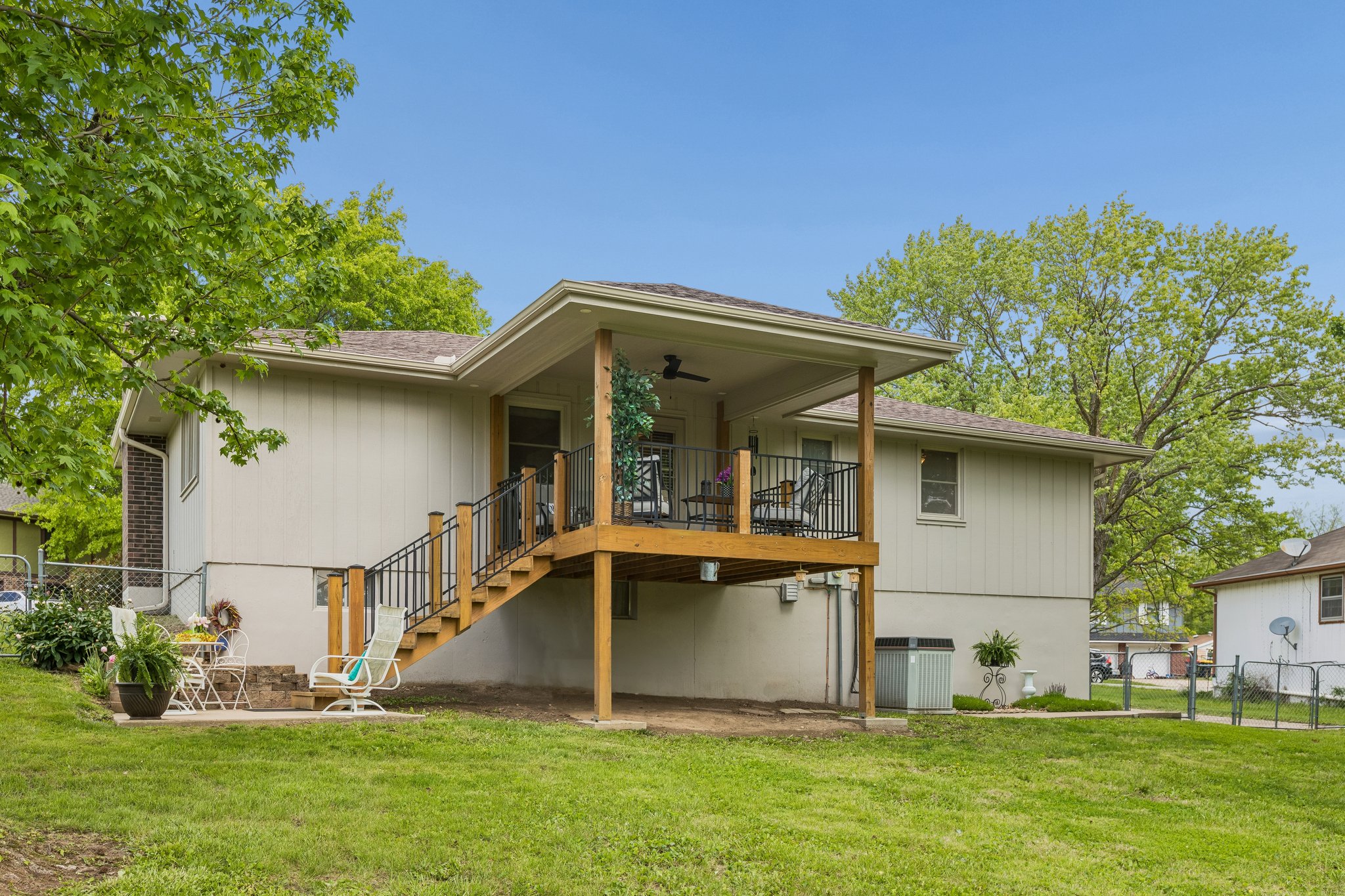 8726 - 1105 Williams St_036.jpg