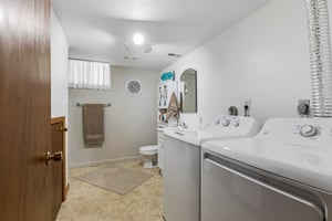 8726 - 1105 Williams St_024.jpg