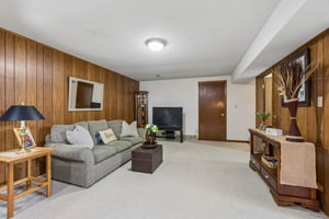 8726 - 1105 Williams St_027.jpg