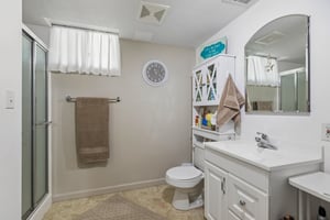 8726 - 1105 Williams St_031.jpg