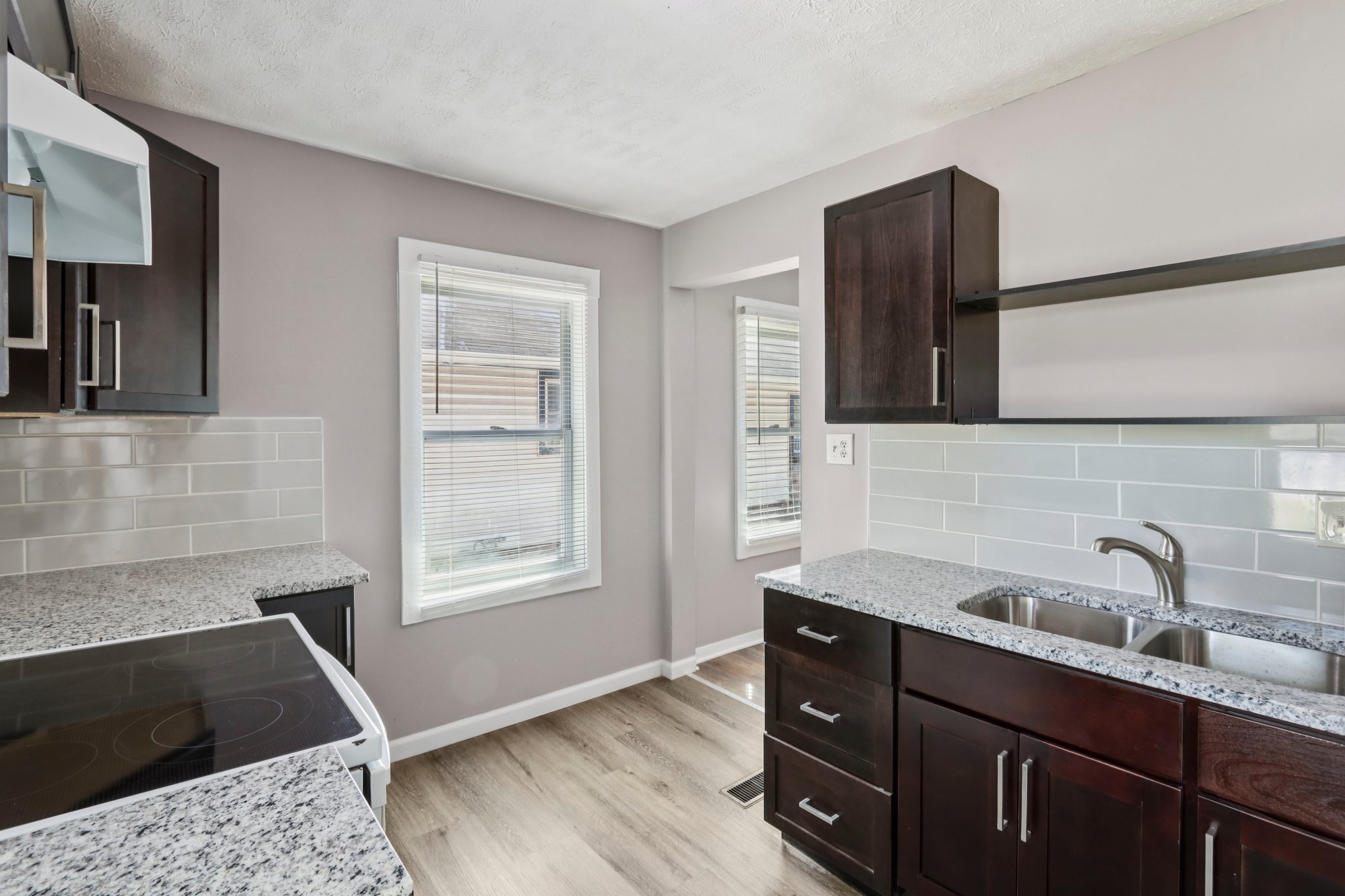 Winfield Ave-S3108-012.jpg