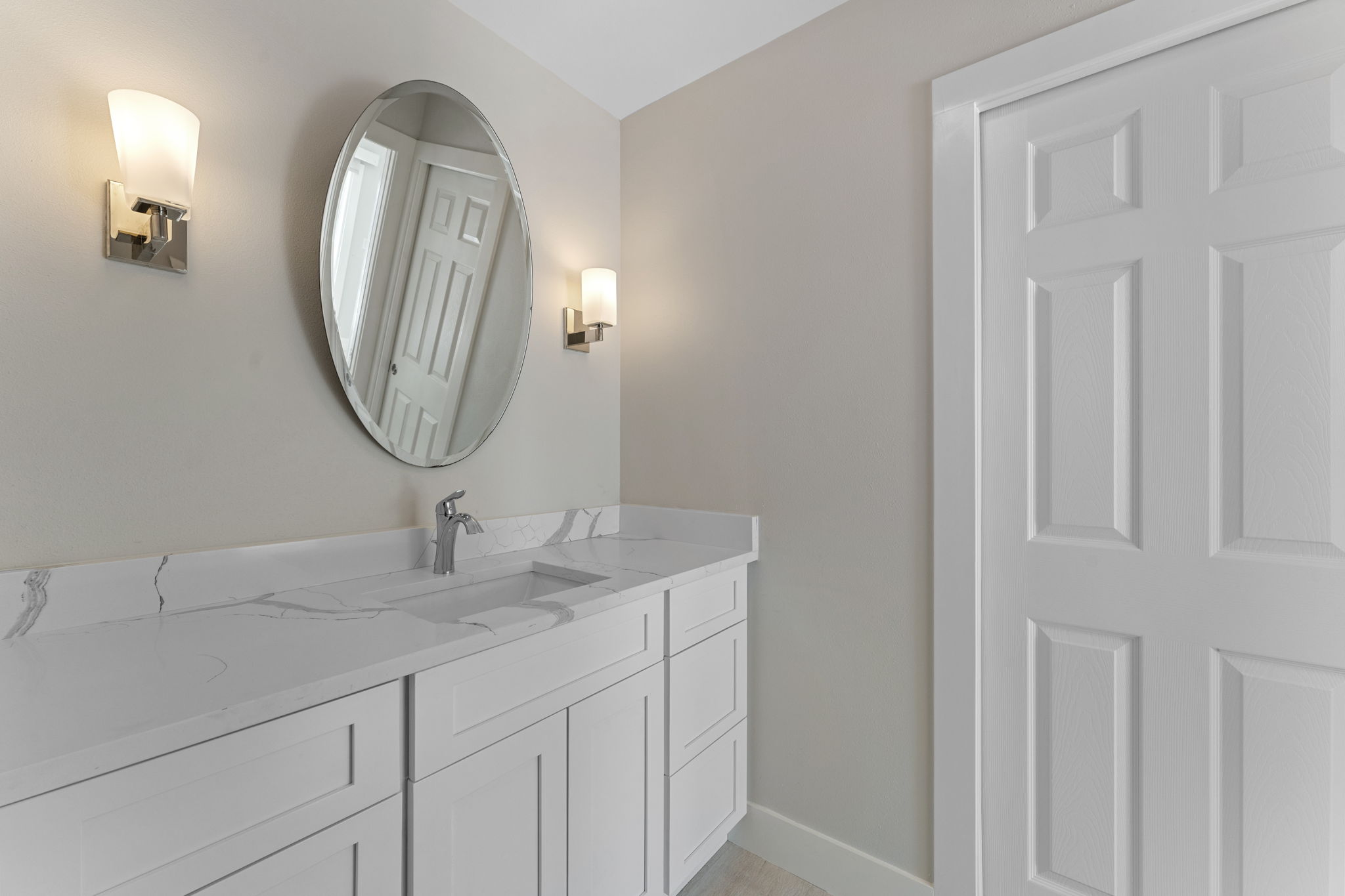 Bathroom 1 - JMC02362