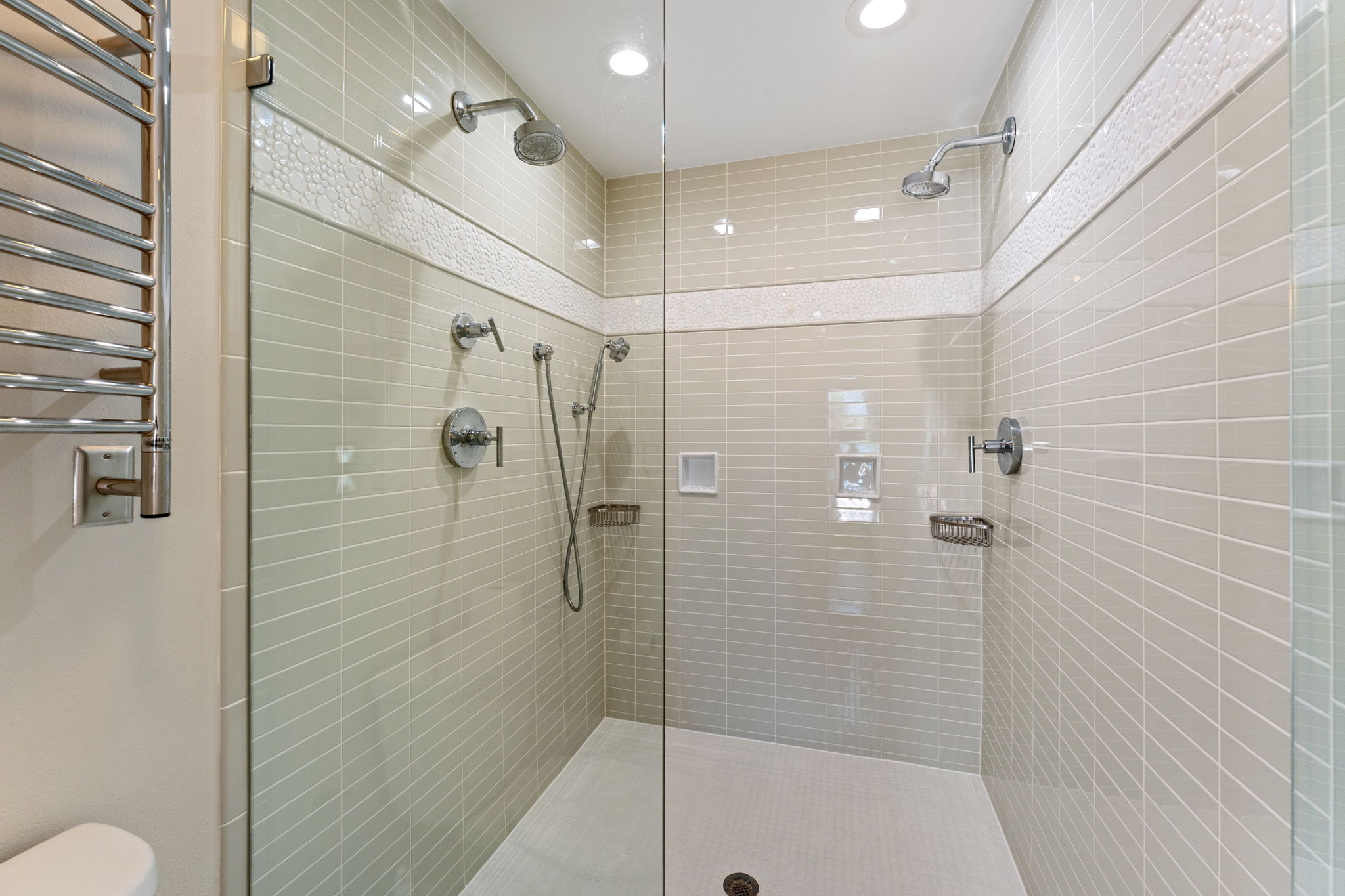 Bathroom 3 - JMC02541