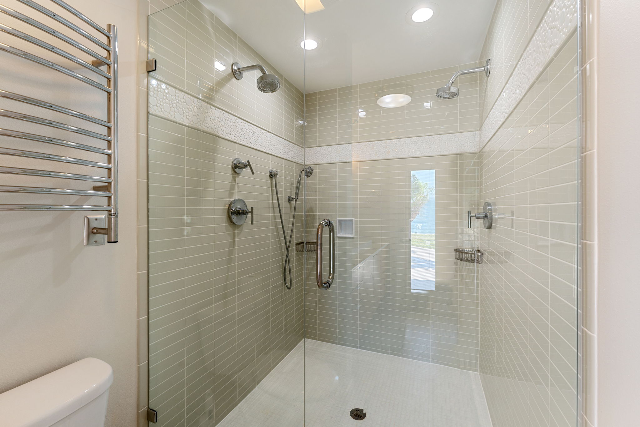 Bathroom 3 - JMC02547