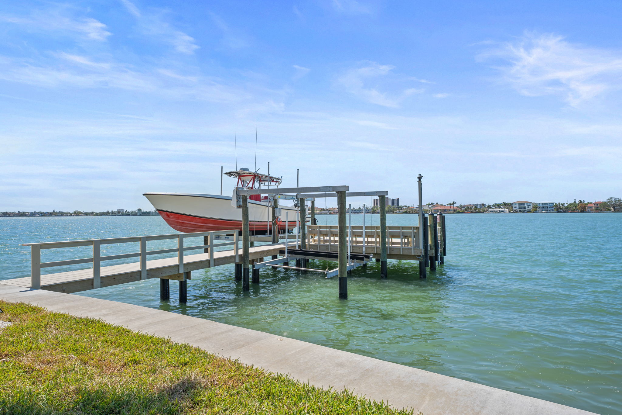 Dock - JMC02597