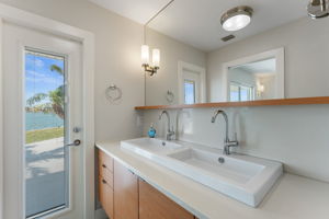 Bathroom 3 - JMC02551